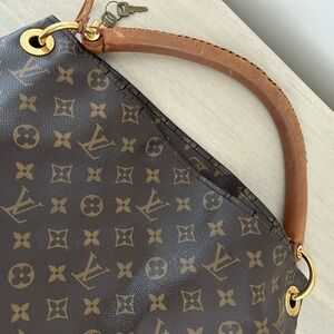 Authentic LV artsy bag